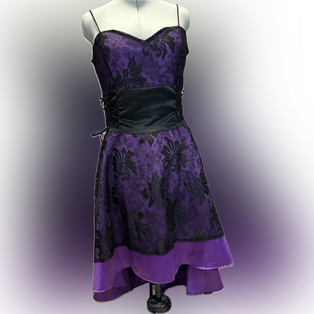 NWOT Steampunk Corseted Hi-Lo Lace Cocktail Dress - Picture 2 of 14